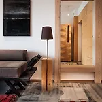 Hotel Galery69 4*